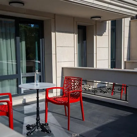 Hotel Aurora 3*
