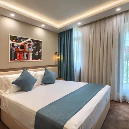 Aurora Otel